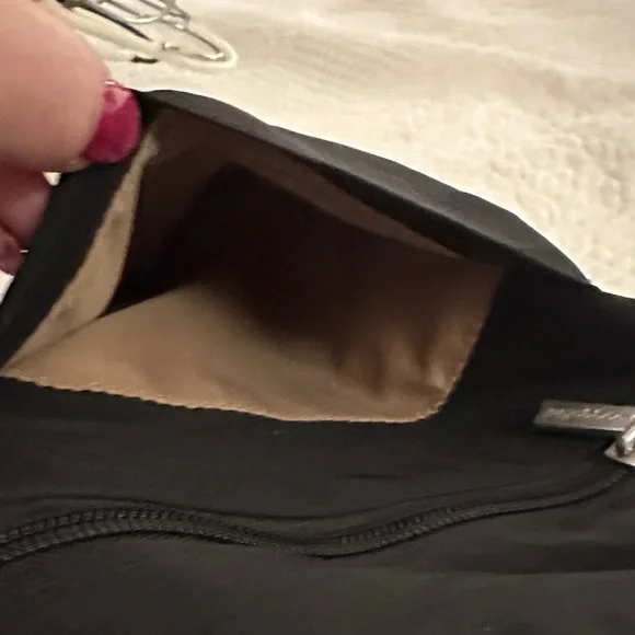 Baggallini Black Crossbody Bag - Picture 4 of 7